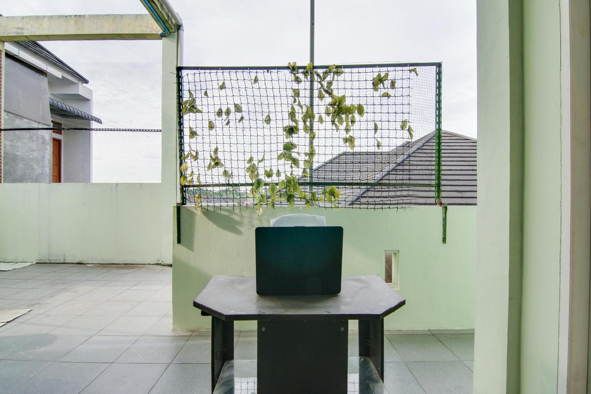 Spot On 91858 Raja Homestay Syariah 페칸바루 외부 사진