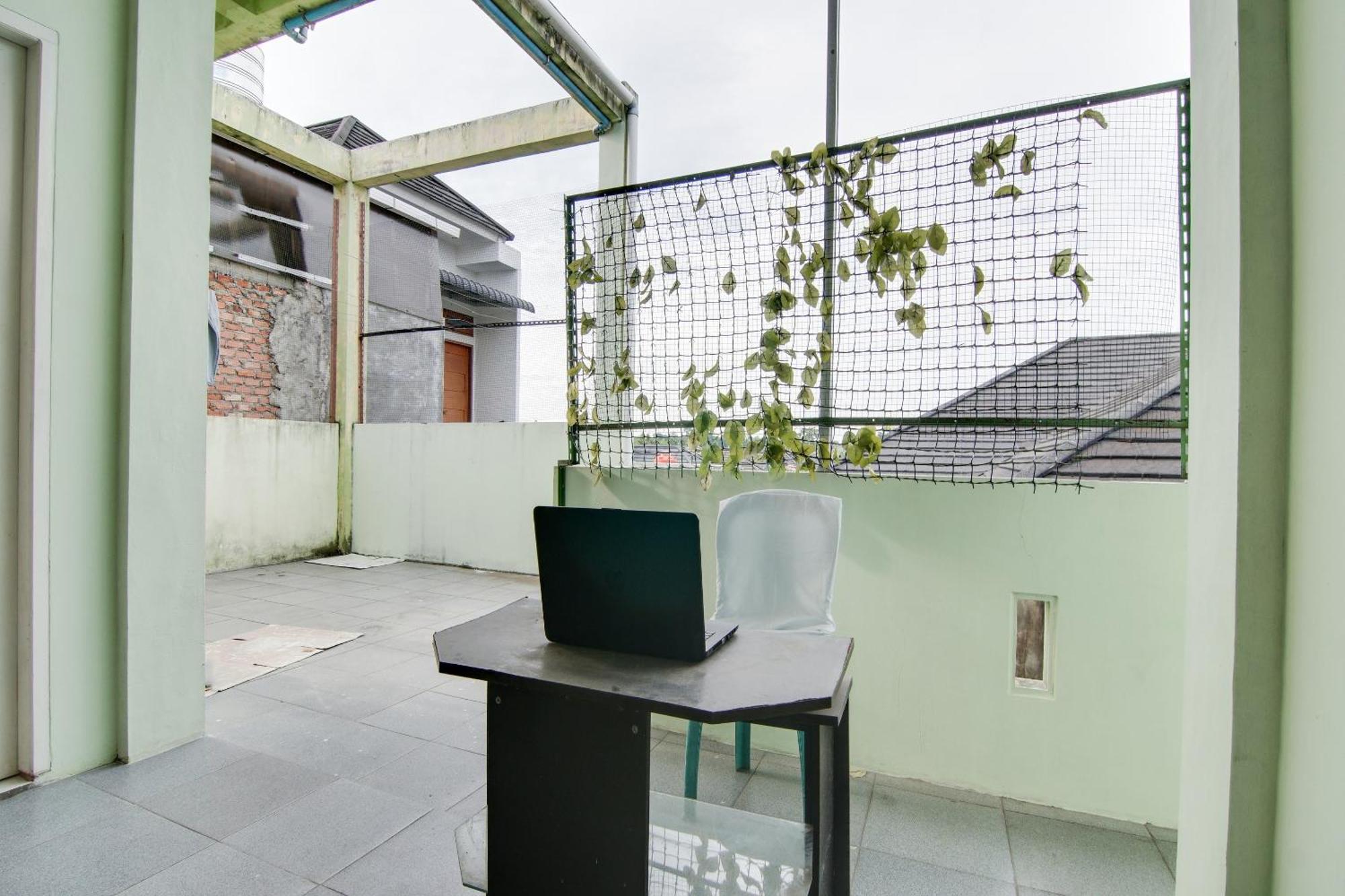 Spot On 91858 Raja Homestay Syariah 페칸바루 외부 사진
