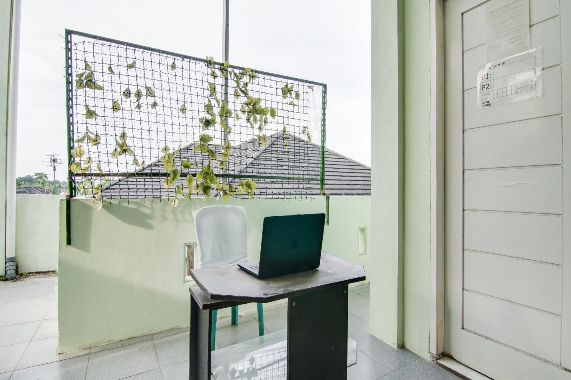 Spot On 91858 Raja Homestay Syariah 페칸바루 외부 사진