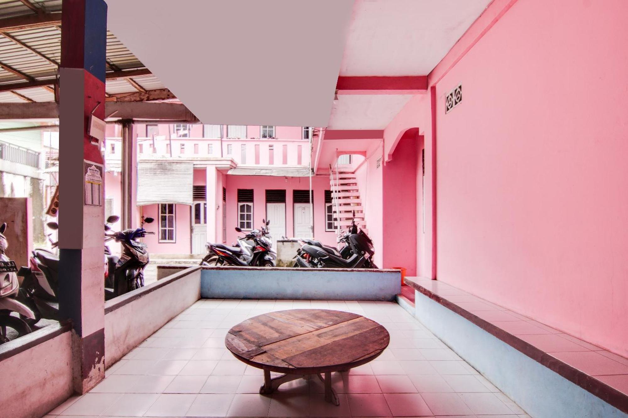 Spot On 91858 Raja Homestay Syariah 페칸바루 외부 사진